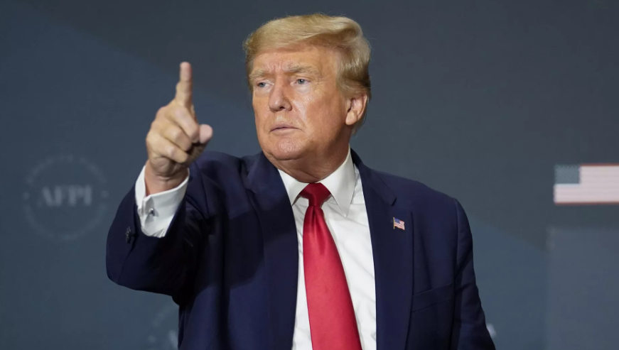 تزايد المخاوف بشأن الحالة العقلية لترامب وتغير المشهد السياسي في عام 2026